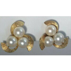 Vintage 14K Yellow Gold Japanese Cultured Pearl Clip Ear Rings